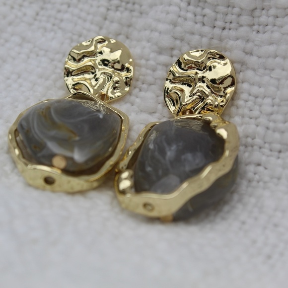 Sterling Silver "Winter" Drop Stone Pendants with Gold Casing - Picture 12 of 13